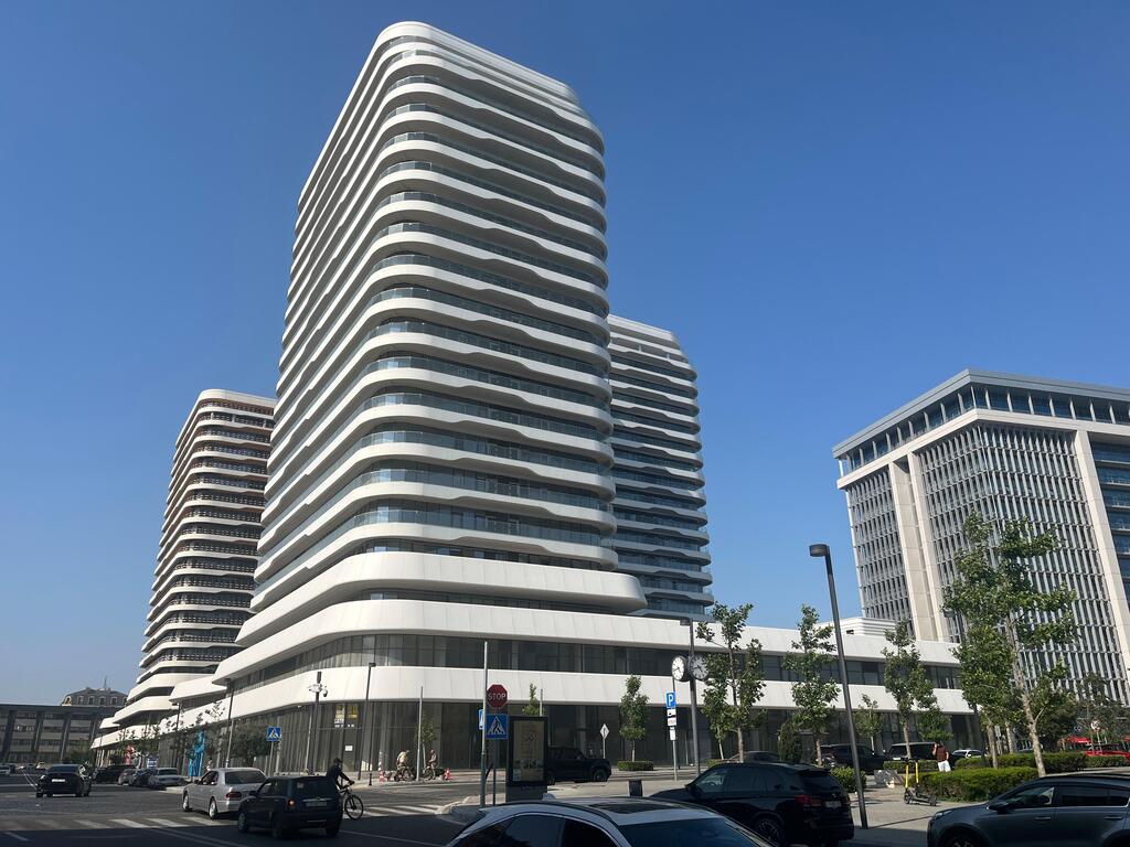 Satılır 4 otaqlı yeni tikili 225 m² — Mənzil, Bakı (3)