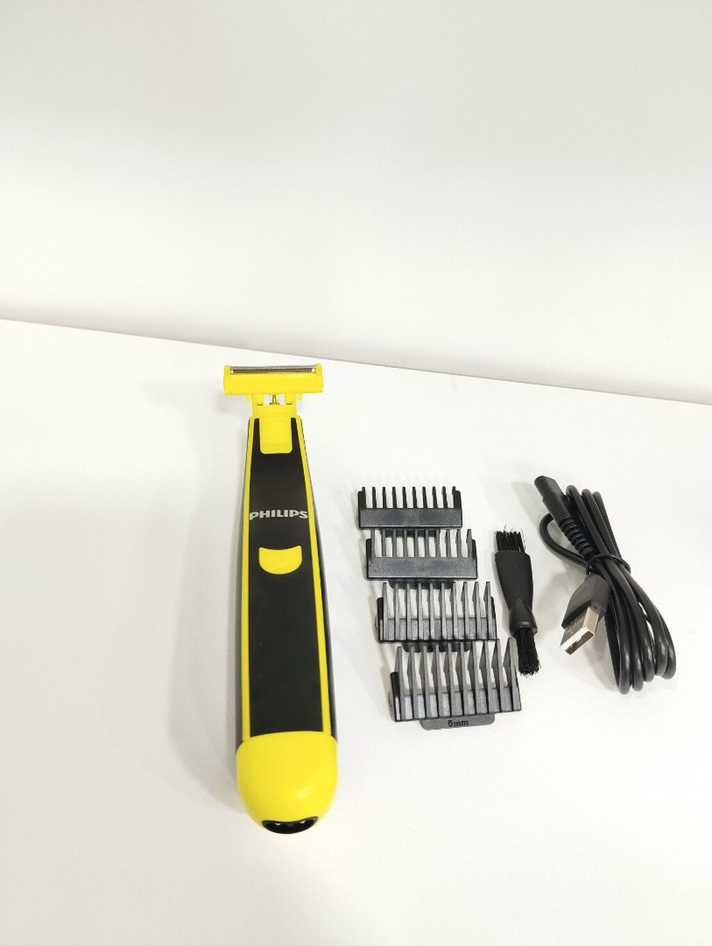 Philips One Blade - Üzqırxan 7000RPM 600MAH 120 Dəqiqə 1/2/4/6mm Sarı — Saç kəsmə maşınları, Bakı (5)