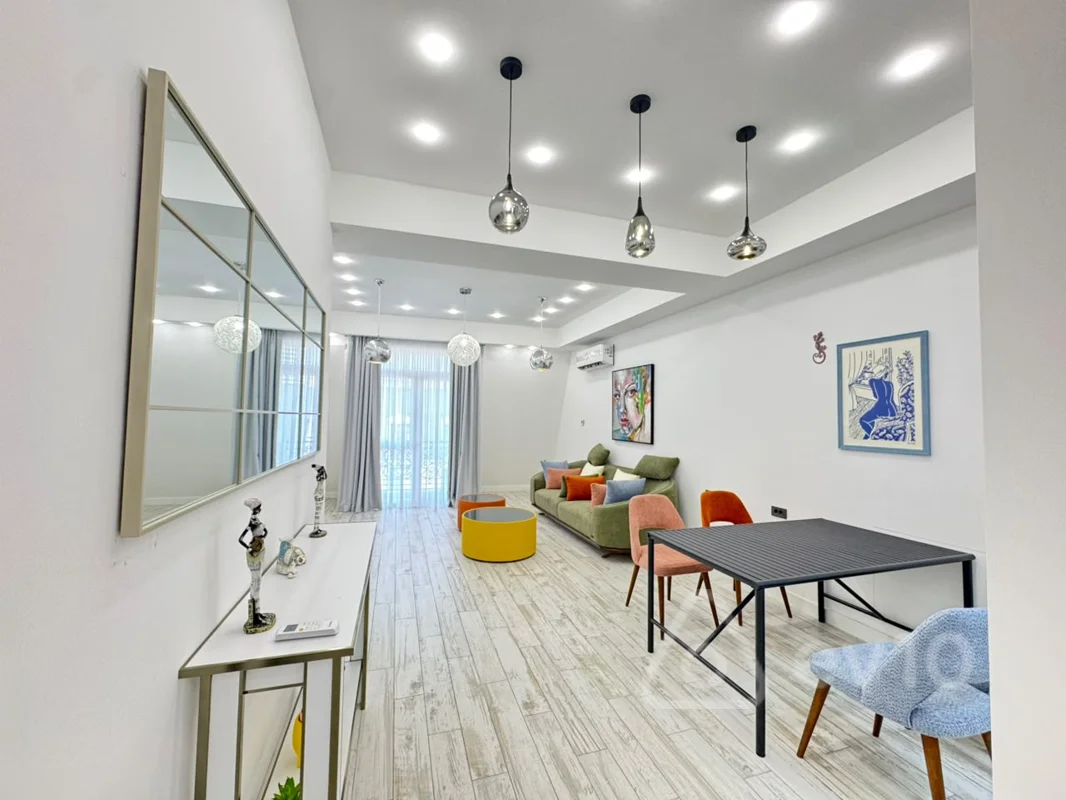 3 otaqlı mənzil, 135 m², Merkezi Bulvar — kirayə — Mənzil, Bakı (2)