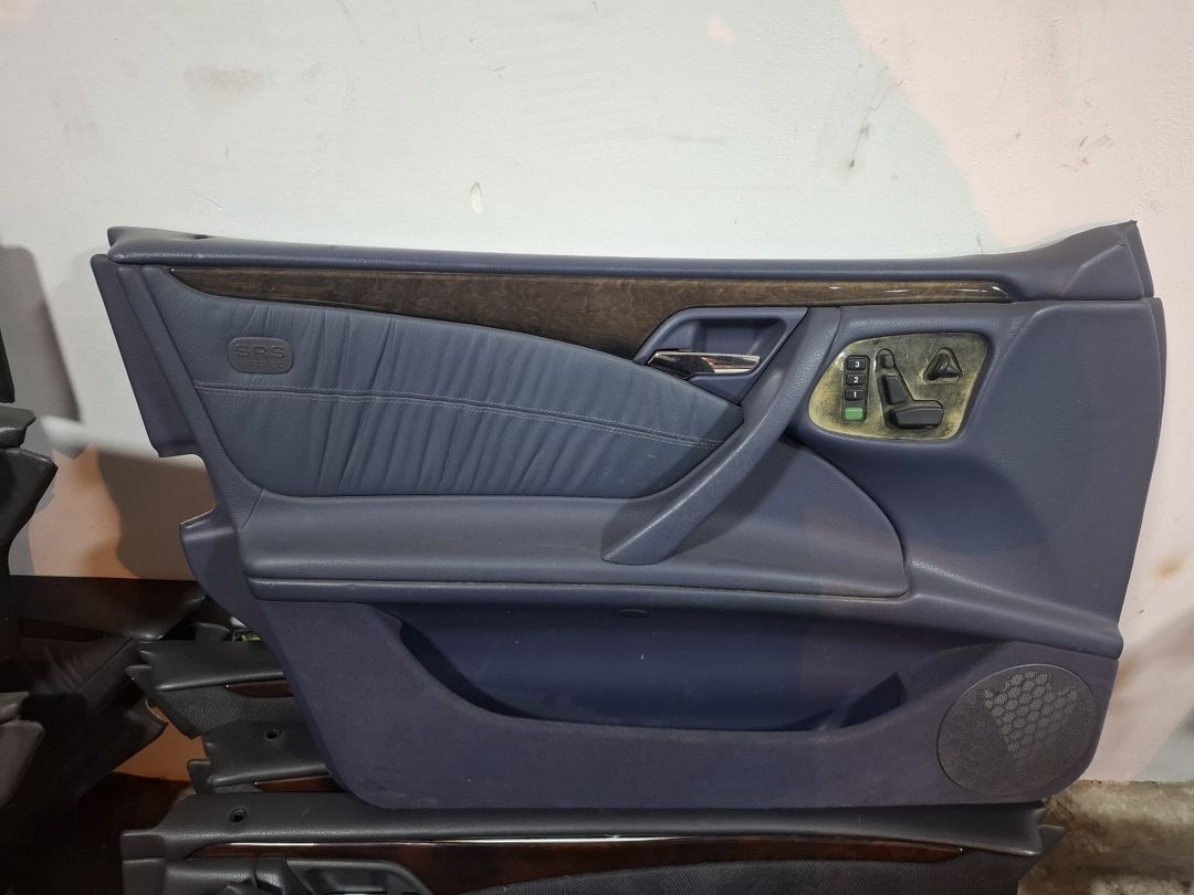 Mercedes W210 qapi üzlüyu — Ehtiyat hissələri və aksesuarlar, Bakı