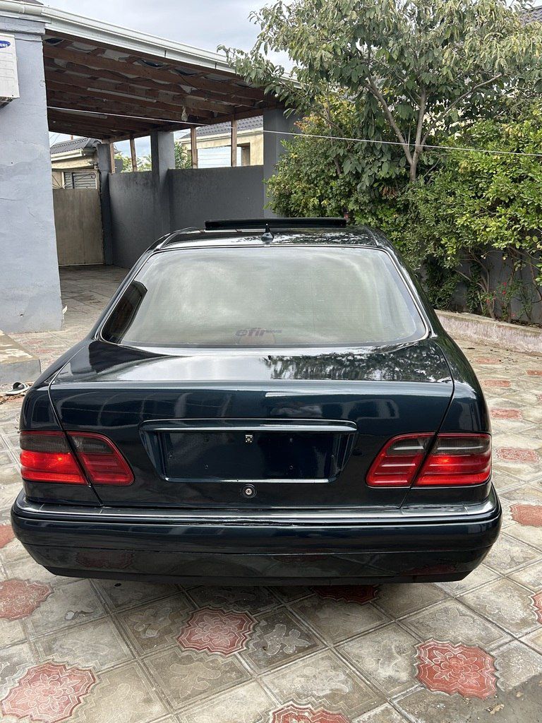 Mercedes E 230, 2.3 L, 1997 il, 426 000 km — Avtomobillər, Bakı (4)