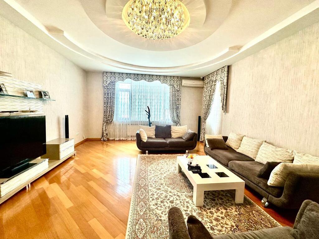 Satılır 7 otaqlı yeni tikili 324 m² — Mənzil, Bakı (6)