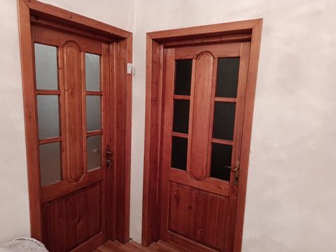 Taxta daxili qapılar dəsti - Material: təbii ağac (şam tonunda), tam — Bakı