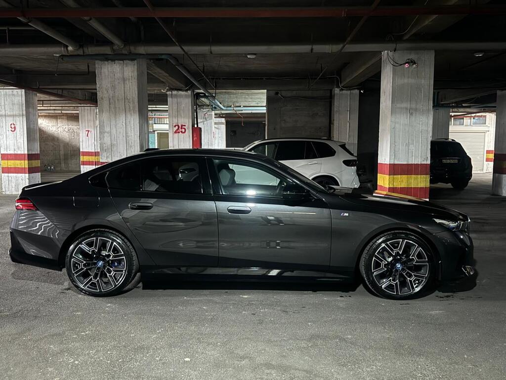 BMW 530e, 2.0 L, 19.5 kWh, 2024 il, 20 000 km — Avtomobillər, Bakı (6)