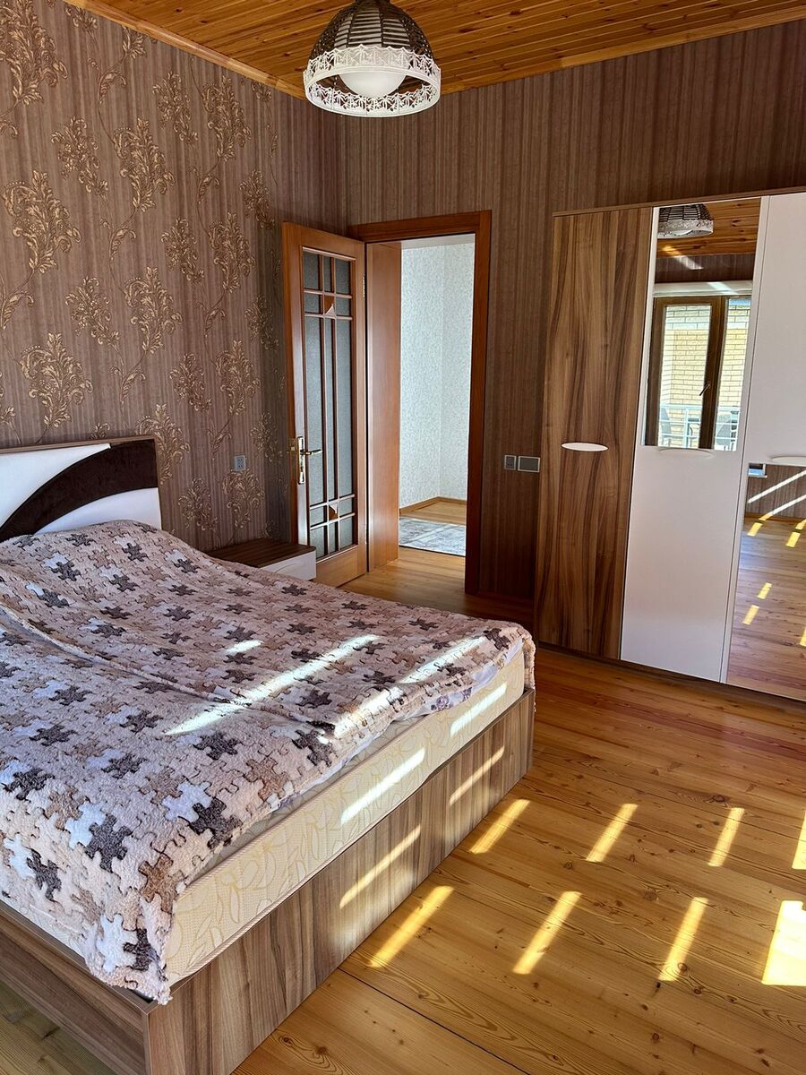 İcarəyə verilir 4 otaqlı həyət evi/bağ evi 200 m² — Ev, villa, Quba (12)
