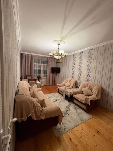 Satılır 3 otaqlı köhnə tikili 70 m² — Bakı