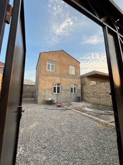 Həyət evi, Binə Sovxoz qəs — Дом, вилла