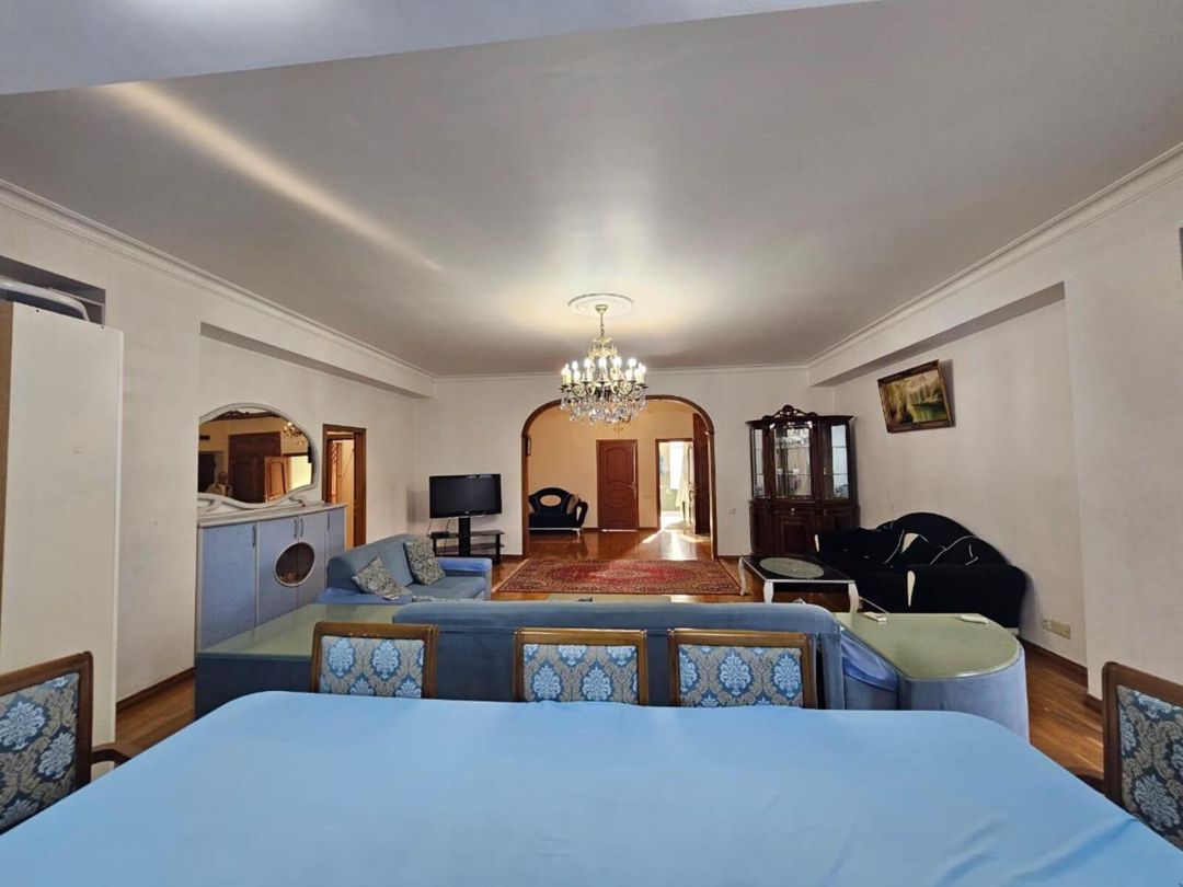 4-otaqlı yeni tikili kirayə verilir, Nizami m., 150 m² — Mənzil, Bakı (11)