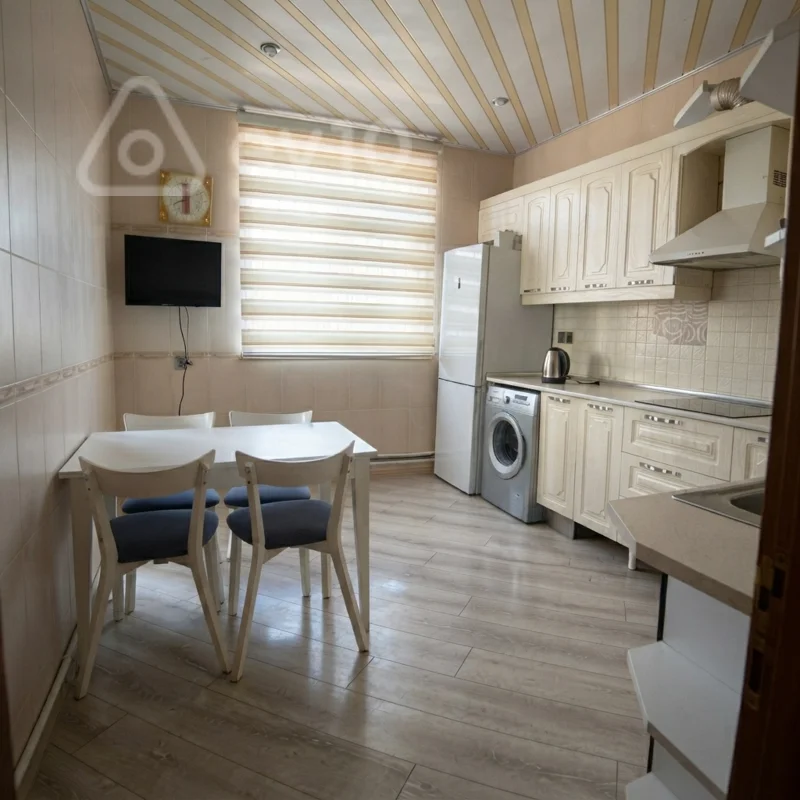 3 otaqlı mənzil, 110 m², Rüstəm Rüstəmov küçəsi — kirayə — Mənzil, Bakı (5)