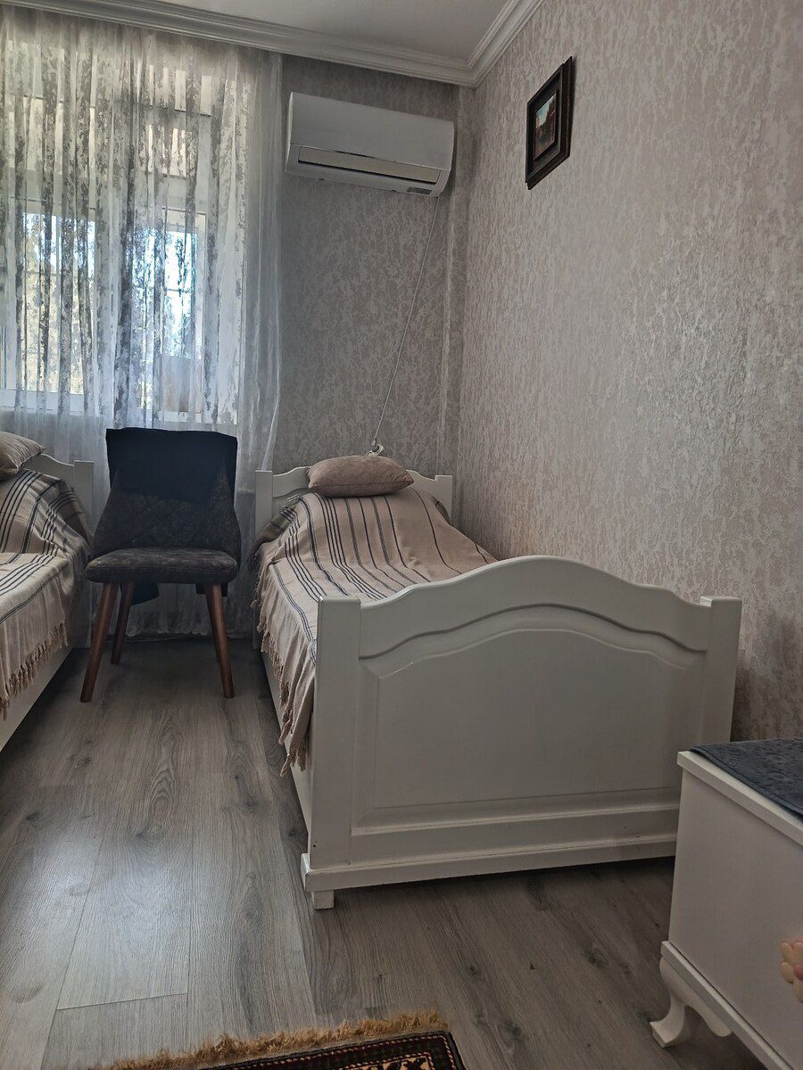 Yataq otağı mebeli — Mebel, Bakı
