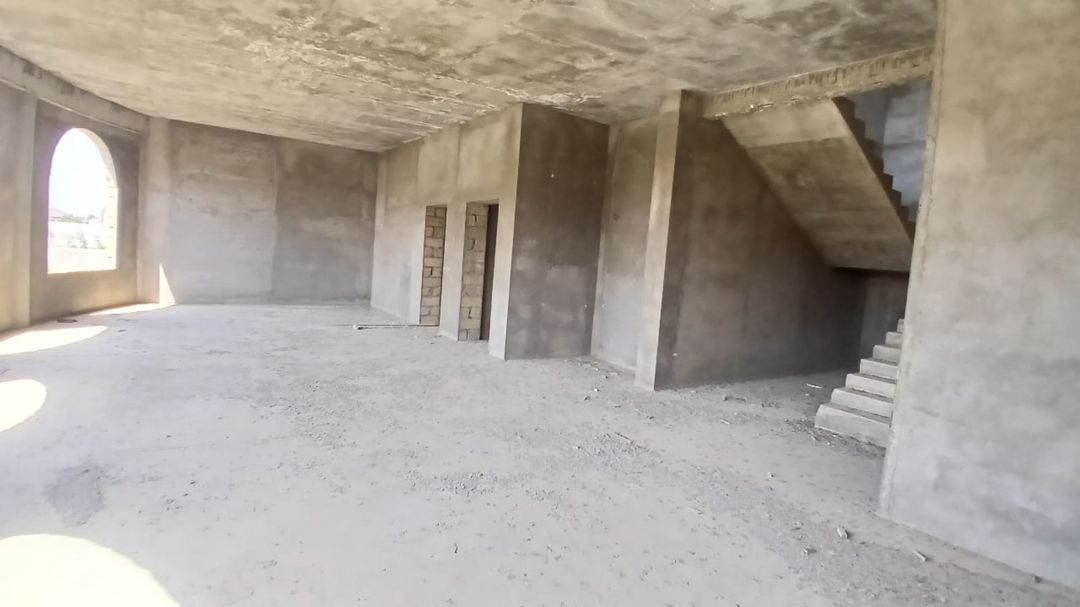 Bağ evi, Novxanı qəs — Ev, villa, Bakı (11)