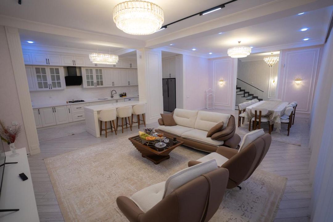 Satılır 8 otaqlı həyət evi/bağ evi 400 m² — Ev, villa, Bakı (5)
