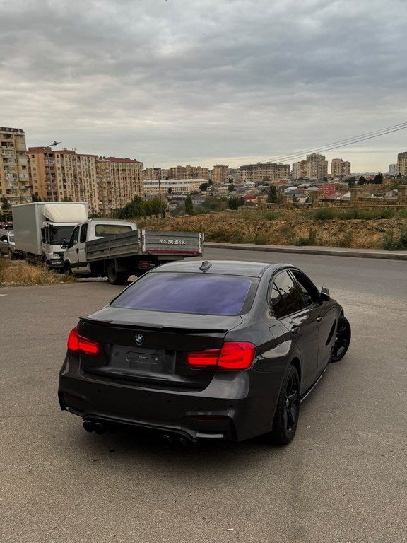 BMW 320, 2.0 L, 2015 il, 288 000 km — Avtomobillər, Bakı (4)