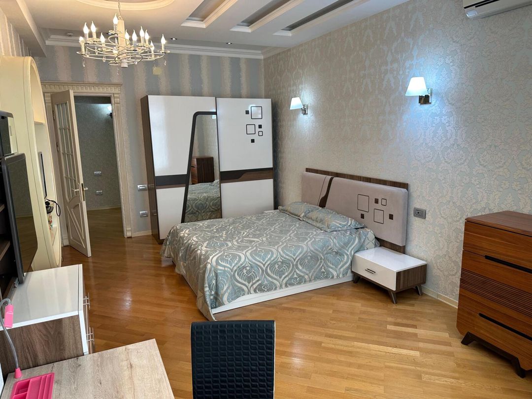 İcarəyə verilir 4 otaqlı yeni tikili 195 m² — Mənzil, Bakı (5)
