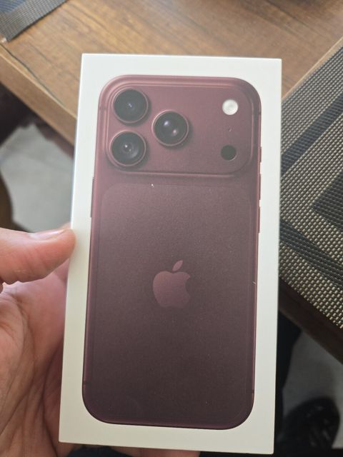 Apple iPhone 18 Pro Burgundy 256GB/12GB — Bakı