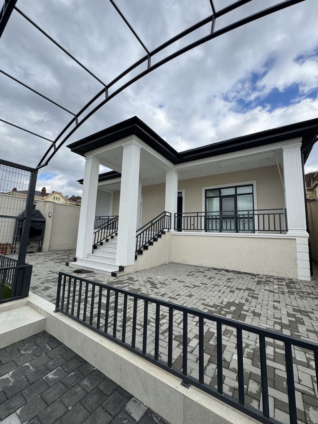 Satılır 3 otaqlı həyət evi/bağ evi 160 m² — Ev, villa, Bakı (2)