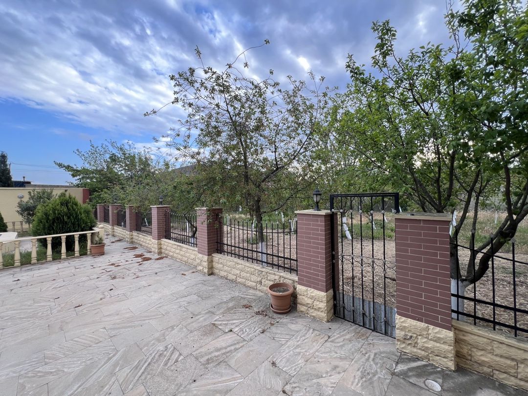 İcarəyə verilir 4 otaqlı həyət evi/bağ evi 200 m² — Ev, villa, Bakı (8)