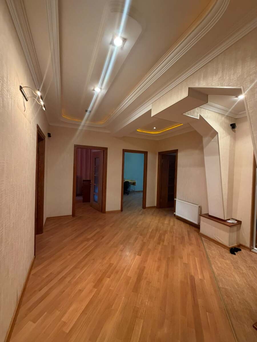 Satılır 4 otaqlı yeni tikili 205 m² — Mənzil, Bakı (2)