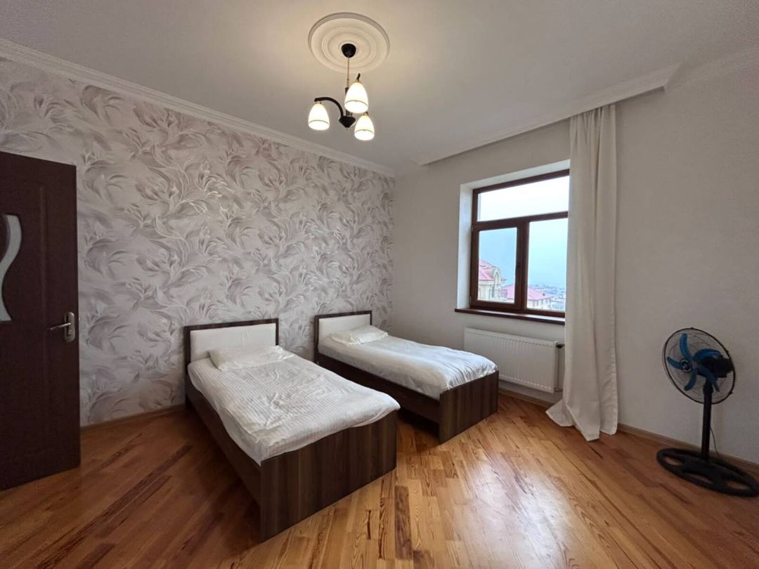İcarəyə verilir 4 otaqlı həyət evi/bağ evi 330 m² — Ev, villa, Bakı (12)