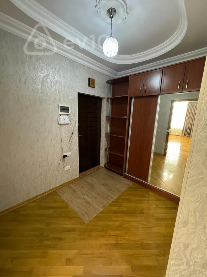 3 otaqlı mənzil, 90 m², Məhəmməd Hadi küçəsi — kirayə — Bakı