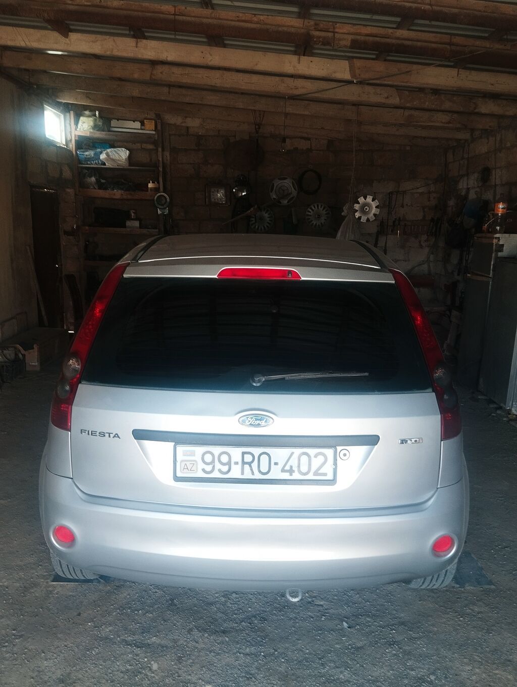 Ford Fiesta: 1.6 l Hetçbek 99-RO-402 — Avtomobillər, Novxanı (2)