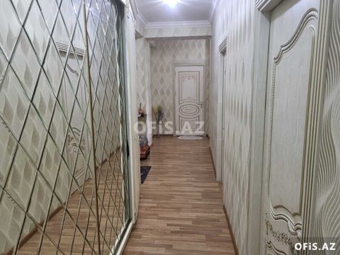 Köhnə tikili Satılır Binəqədi r., Avtovağzal m., 3 otaq, 98 m² — Apartment