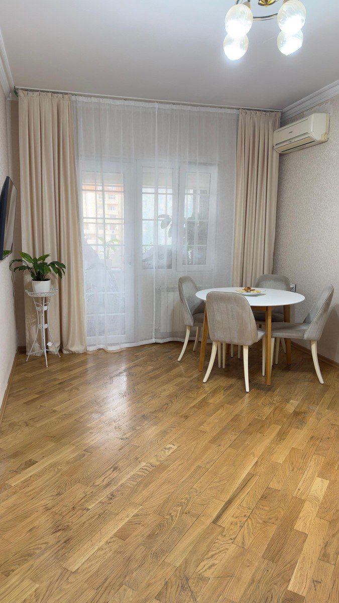 Satılır 2 otaqlı köhnə tikili 55 m² — Mənzil, Bakı (3)