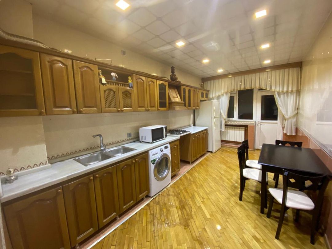 İcarəyə verilir 4 otaqlı yeni tikili 180 m² — Mənzil, Bakı (12)