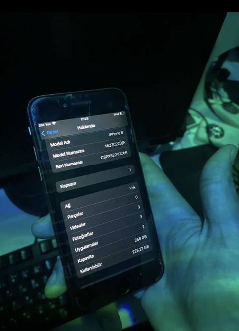 IPhone 8, 256 GB, Qara, Qırıq, Barmaq izi — Şəmkir