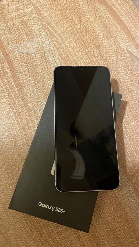 Samsung Galaxy S25+ Silver Shadow 256GB/12GB — Bakı