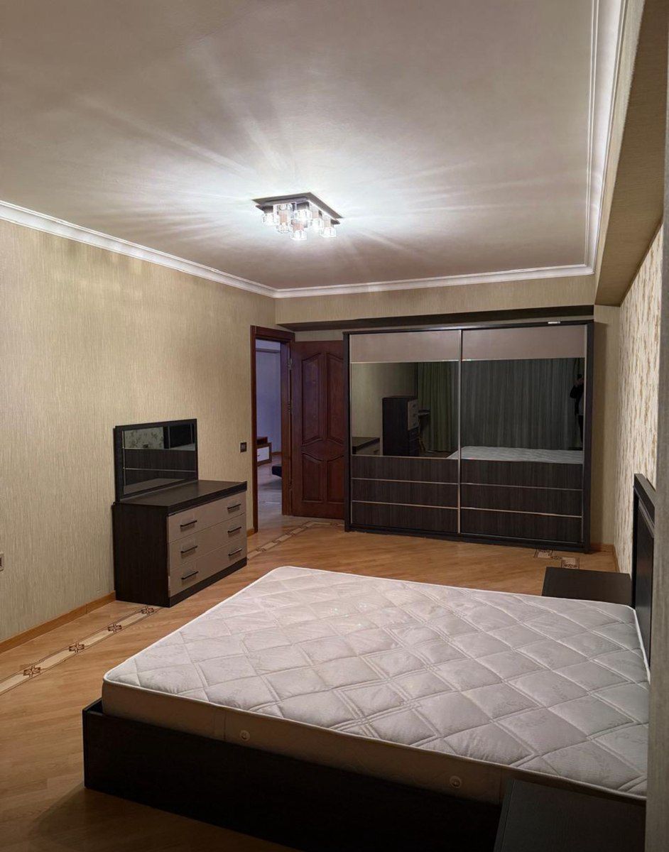 İcarəyə verilir 4 otaqlı köhnə tikili 110 m² — Mənzil, Bakı (8)