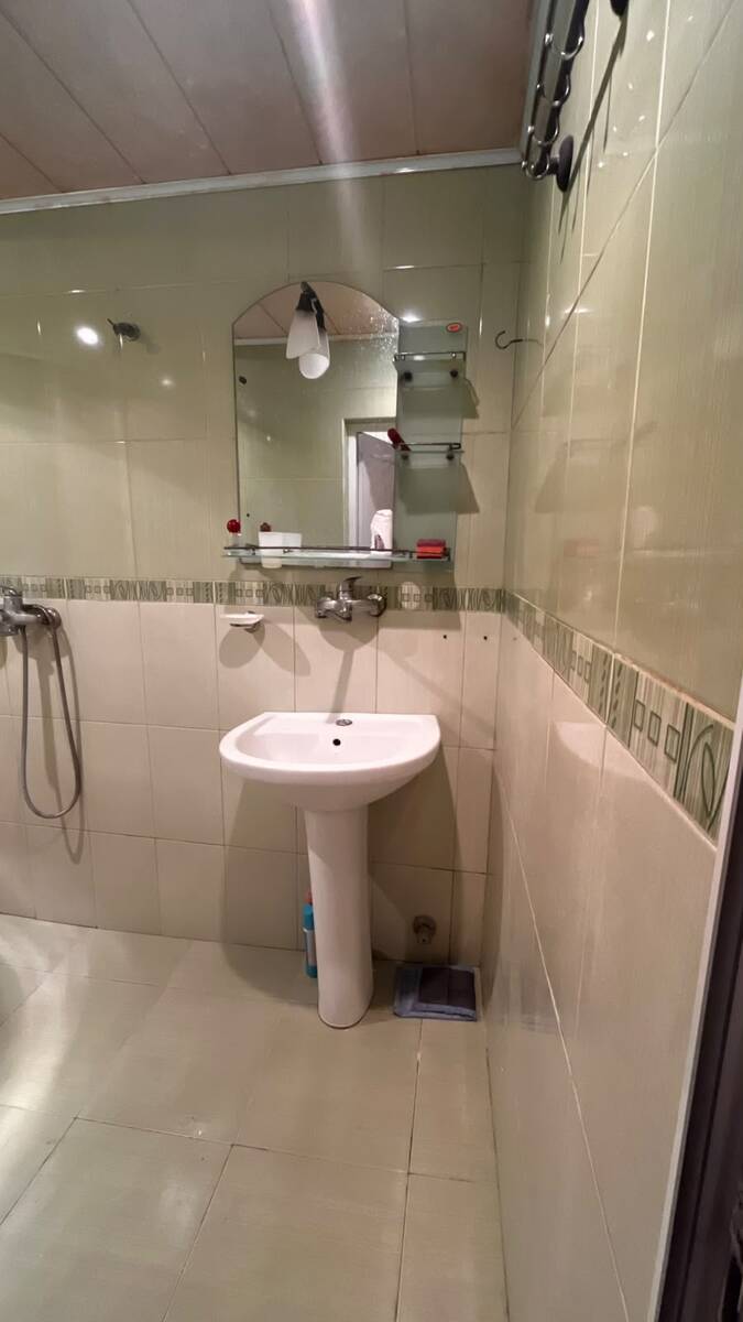 İcarəyə verilir 2 otaqlı köhnə tikili 52 m² — Mənzil, Bakı (8)