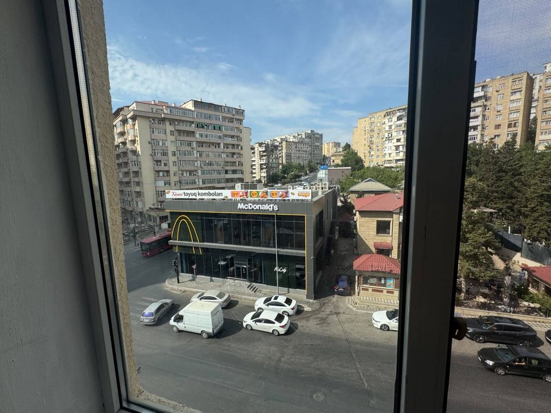 Satılır 3 otaqlı yeni tikili 135 m² — Mənzil, Bakı (2)