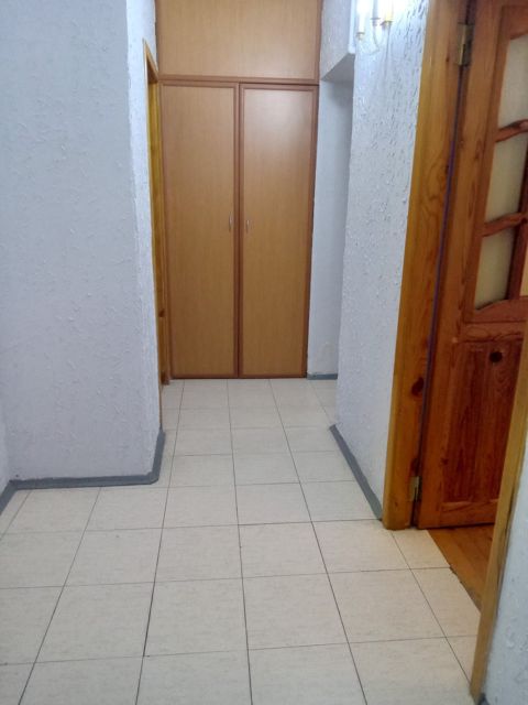 İcarəyə verilir 3 otaqlı köhnə tikili 80 m² — Bakı