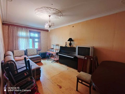 İcarəyə verilir 3 otaqlı köhnə tikili 80 m² — Bakı