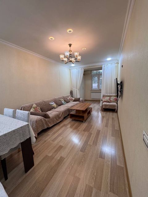 Satılır 3 otaqlı köhnə tikili 90 m² — Bakı
