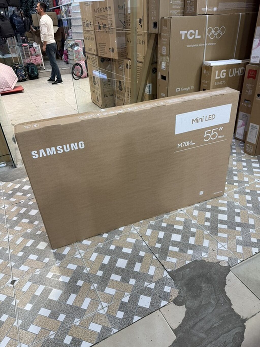 Samsung 55" Mini LED TV – M70H Class - Ekran: 55 düym (138 sm), Mini — Televizorlar, Bakı (4)