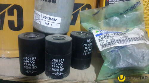 Hyundai ekskavator zencir katok basmaq dirnaq adaptor alt ust karok — Ehtiyat hissələri, Bakı (9)