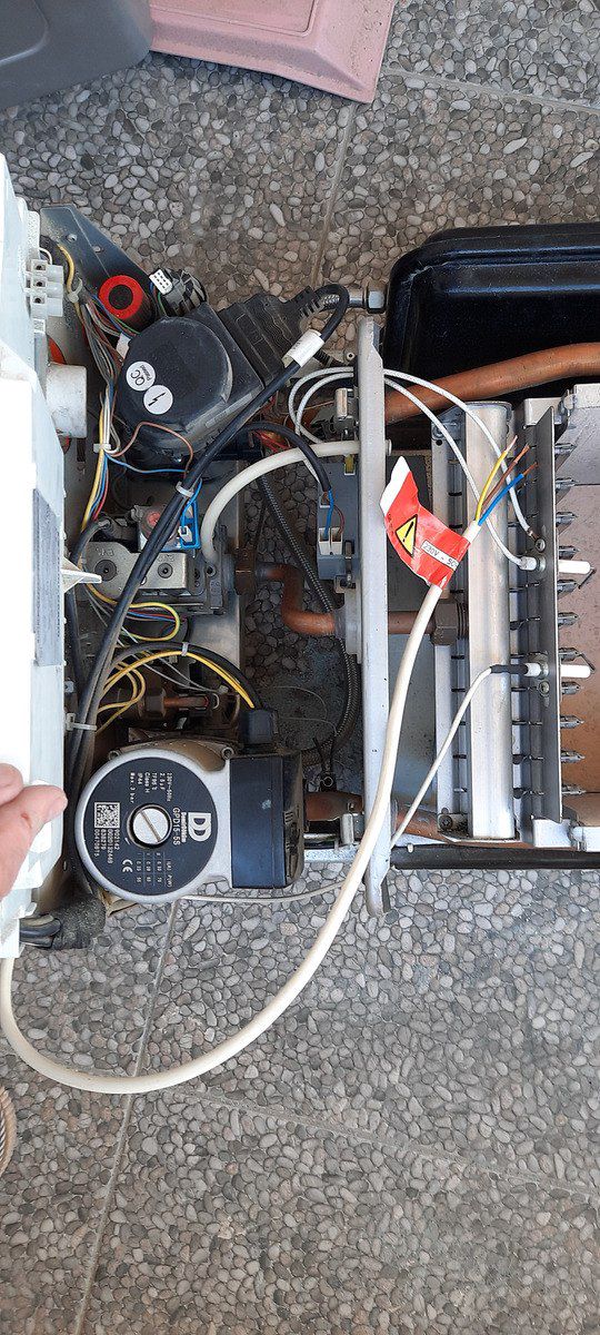 Kombi DemirDöküm Atron H24 — Təmir və inşaat, Bakı (4)
