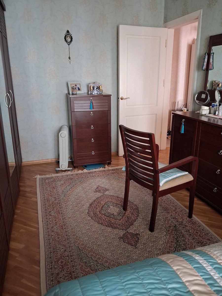 Satılır 4 otaqlı köhnə tikili 90 m² — Mənzil, Bakı (7)