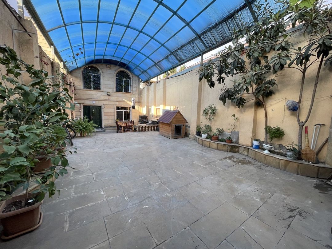 Satılır 9 otaqlı həyət evi/bağ evi 300 m² — Ev, villa, Bakı (3)