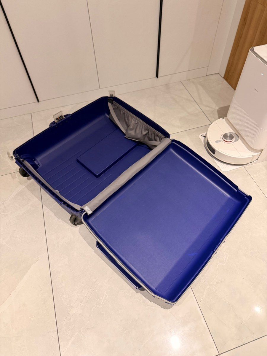 Çamadan Samsonite — Şəxsi əşyalar, Bakı (3)