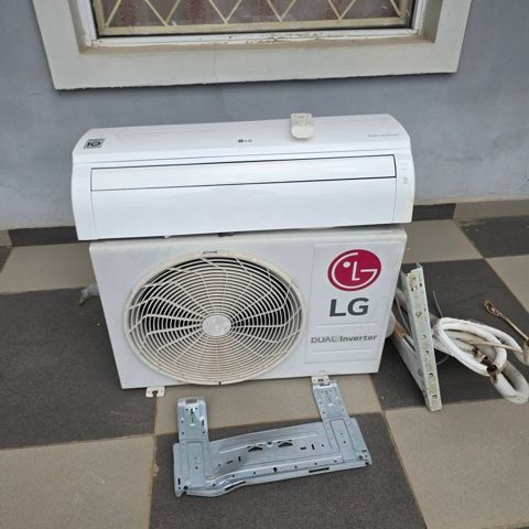 LG Dual Inverter split kondisioner dəsti - Brend/model: LG Dual — İsmayıllı