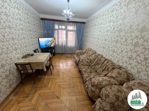 Satılır 3 otaqlı 80 m² köhnə tikili Xalqlar Dostluğu m