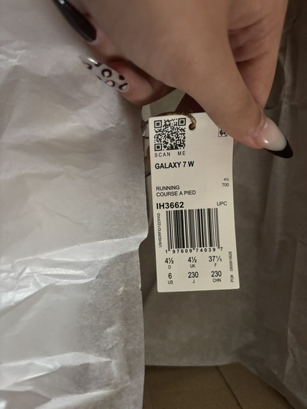 Adidas, Ölçü: 37.5, rəng - Ağ, Yeni — Krosovka, Bakı (4)
