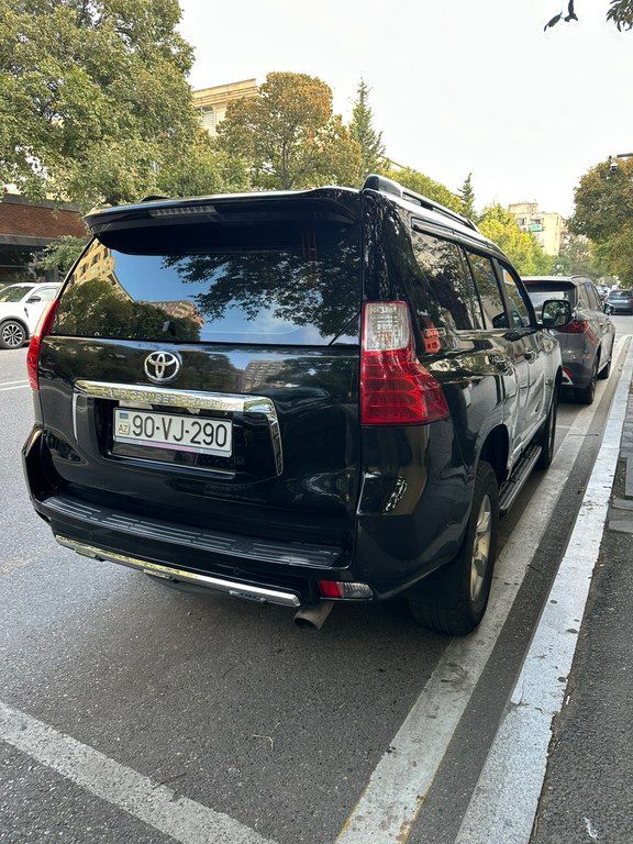 Toyota Land Cruiser Prado, 2.7 L, 2010 il, 240 000 km 90-VJ-290 — Avtomobillər, Bakı (2)