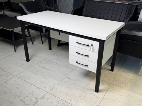 Ofis masası — Bakı