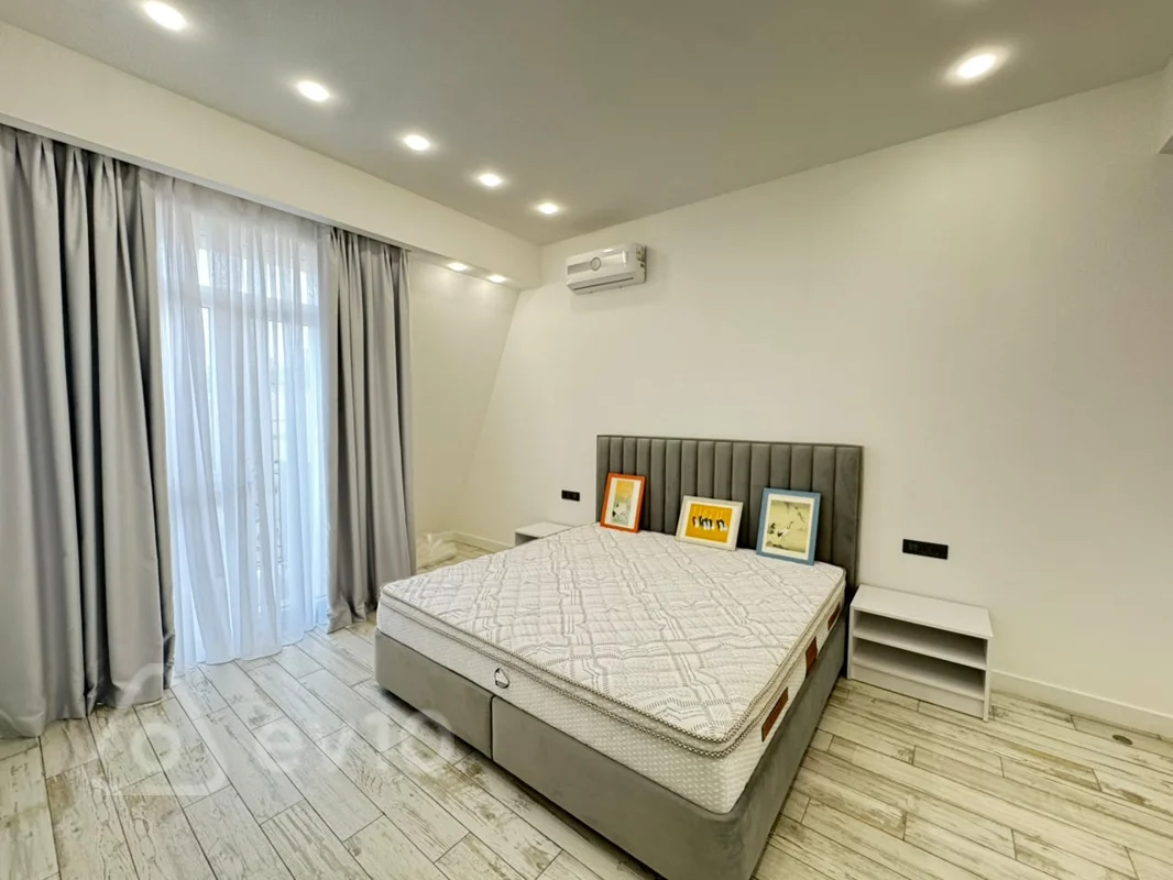 3 otaqlı mənzil, 135 m², Merkezi Bulvar — kirayə — Mənzil, Bakı (8)