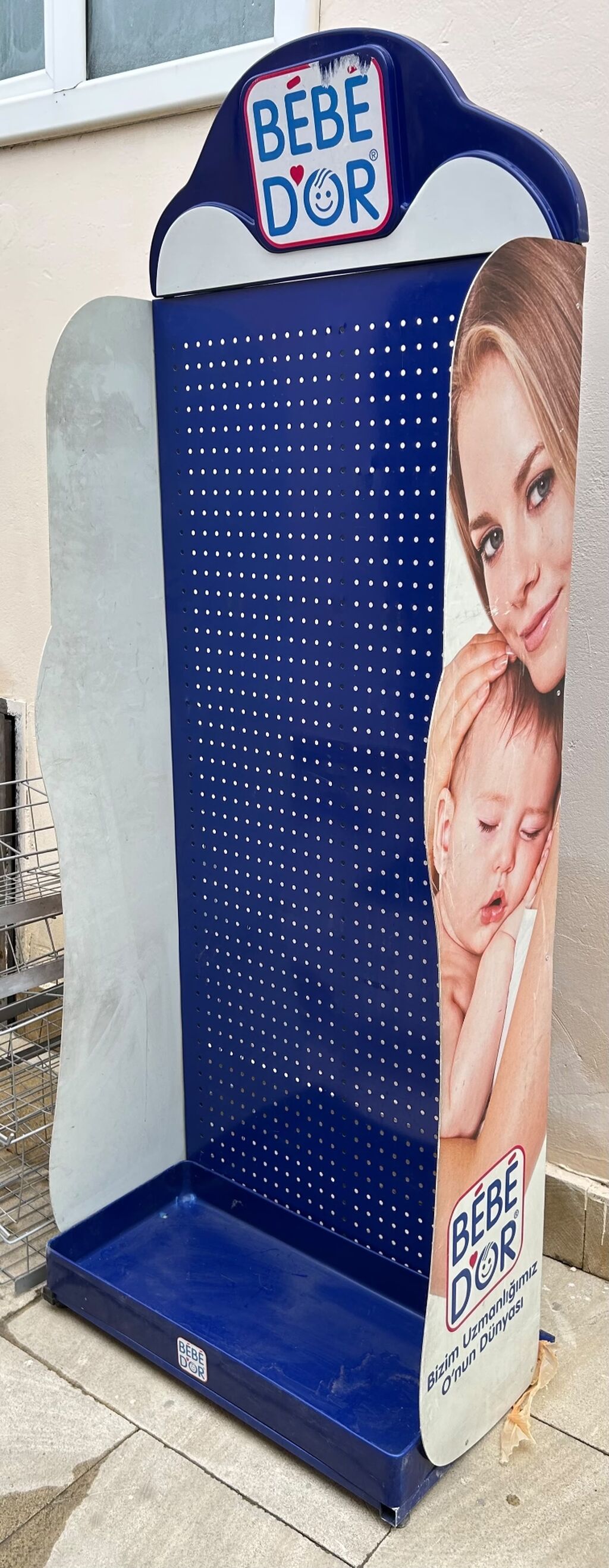 Aptek üçün reklam və vitrin avadanlıqları dəsti Tərkib: - İşıqlı — Reklam vəsiqlələri, Bakı (5)