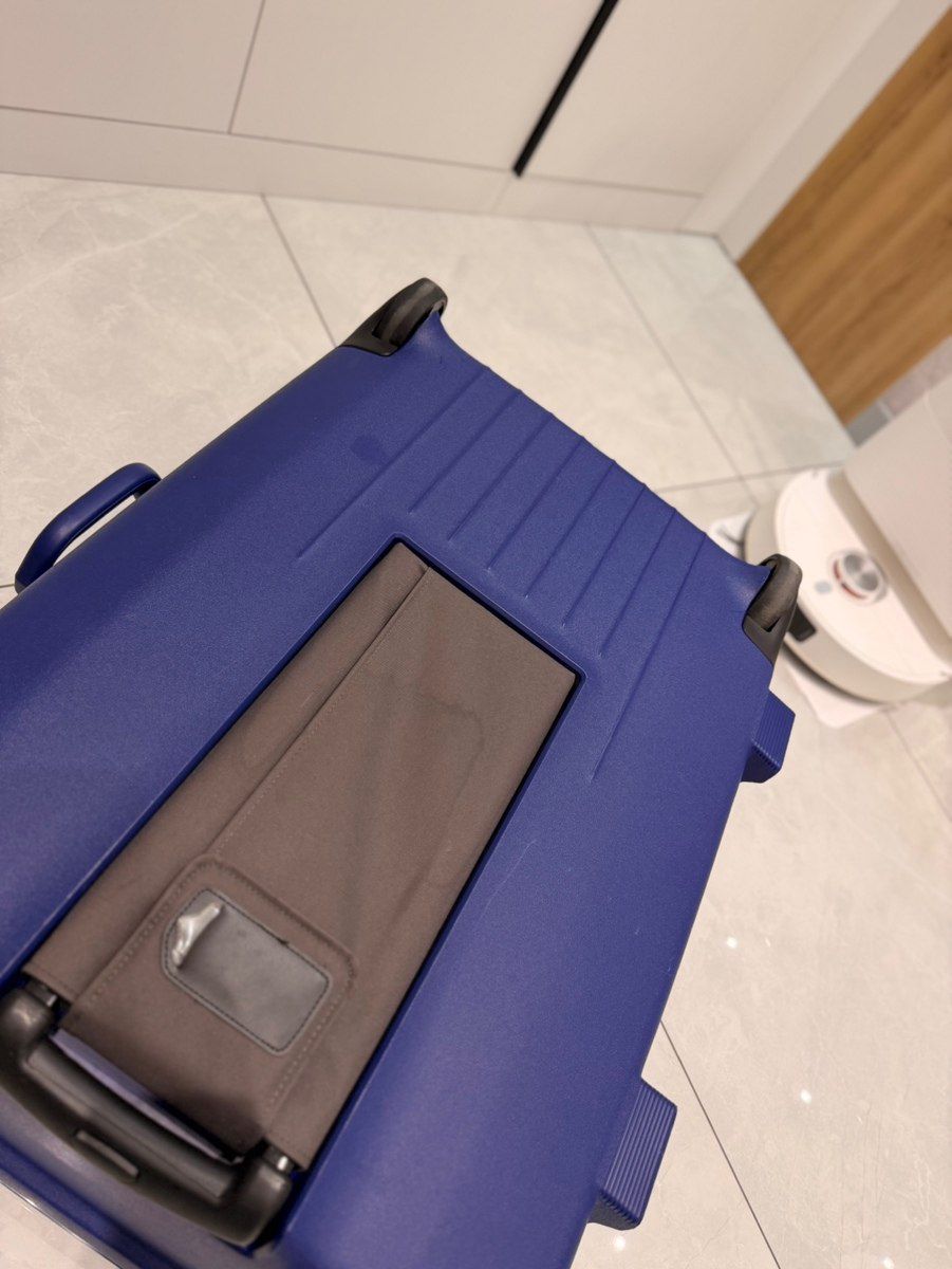Çamadan Samsonite — Şəxsi əşyalar, Bakı (4)